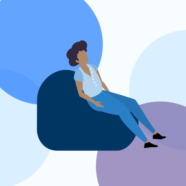Die Illustration zeigt eine Person, die entspannt auf einem Sessel liegt. Bestimmte Atemtechniken und Entspannung können helfen, Asthmaanfälle zu vermeiden.