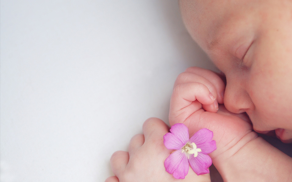 Neurodermitis bei Babys: erste Anzeichen erkennen.