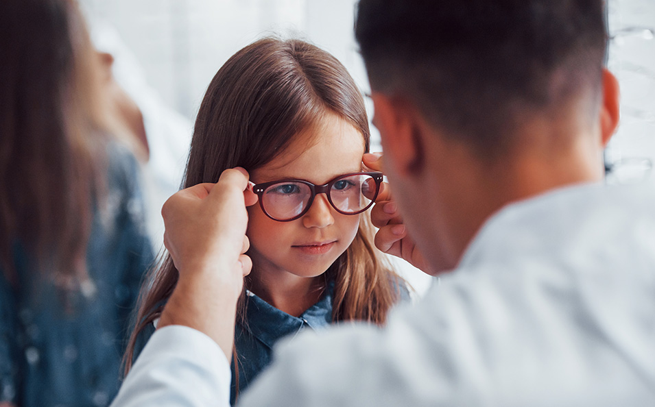 Sehfehler bei Kleinkindern: am besten früh korrigieren.